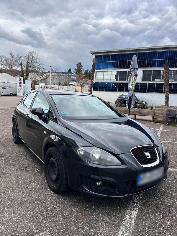 Second-hand Seat Leon 125 CP (91 kW) 2011 Negru Hatchback