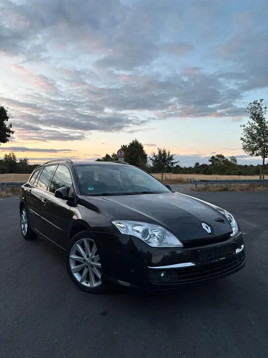 Gebraucht Renault Laguna III 150 PS (110 kW) 2008 Schwarz Kombi