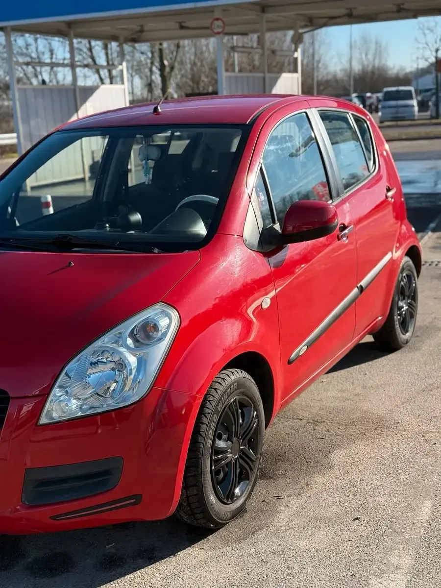 Gebraucht Suzuki Splash 70 PS (51 kW) 2009 Rot Kleinwagen