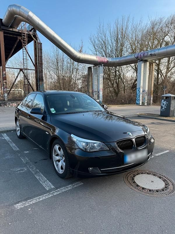 Gebraucht BMW 520 Shadowline 177 PS (130 kW) 2009 Schwarz Limousine