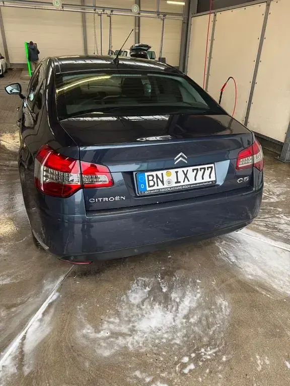 Gebraucht Citroën C5 Exclusive 140 PS (102 kW) 2012 Blau Limousine