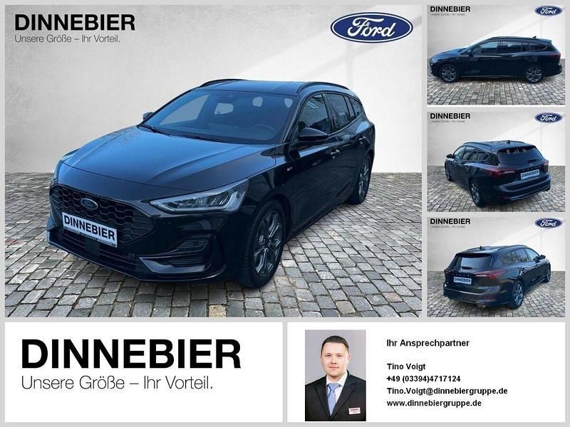 Schwarz (metallic) Gebraucht 2024 Ford Focus ST-Line X Kombi | 25.990 € (Fairer Preis) - Bild 1/2