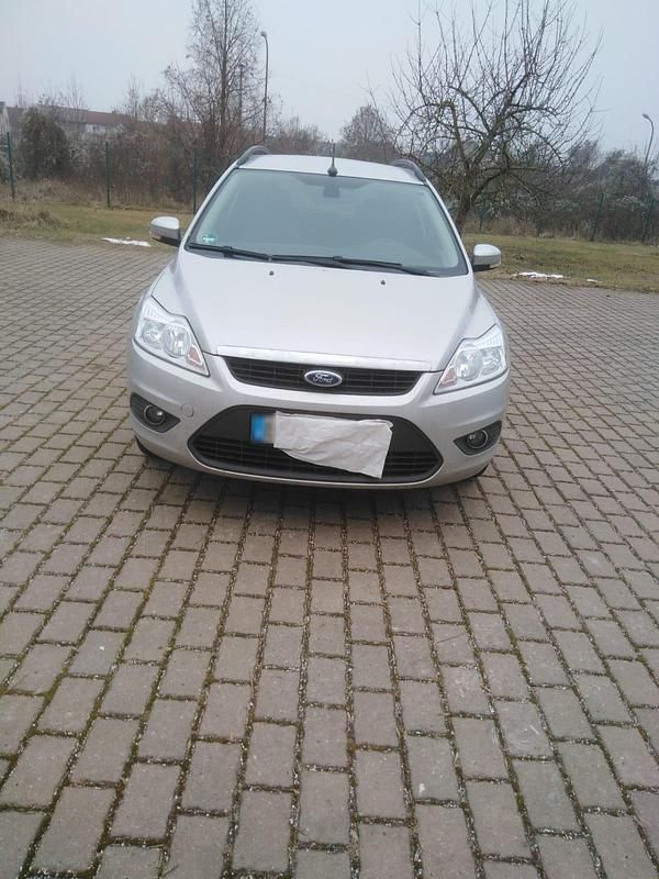 Usata Ford Focus 125 CV (91 kW) 2010 Argento Station wagon