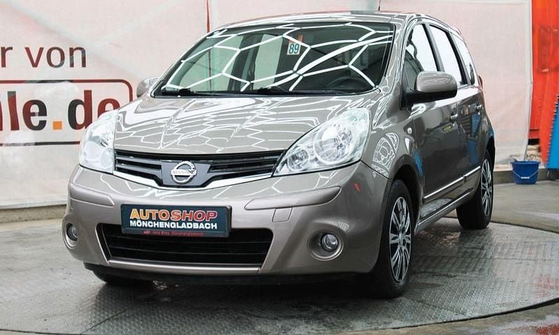 Usata Nissan Note 110 CV (80 kW) 2009 Marrone Utilitaria