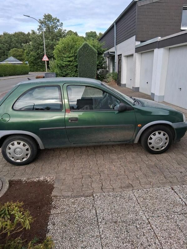 Grün Gebraucht 1997 Opel Corsa Kleinwagen | 599 € (Fairer Preis) - Bild 1/4