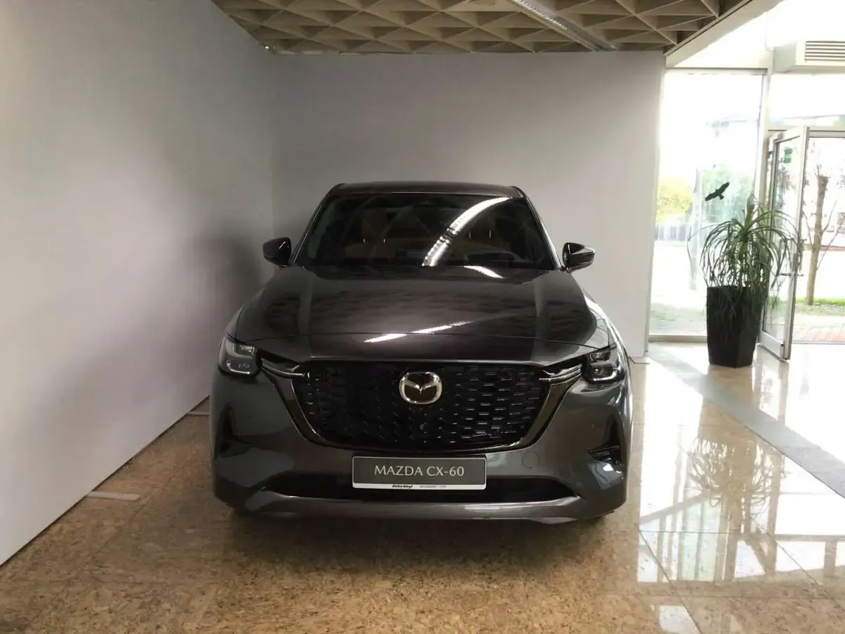 Neu Mazda CX-60 Homura-Line 254 PS (186 kW) 2026 Machine grey SUV