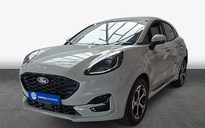 Grün Gebraucht 2024 Ford Puma Gen-E ST-Line SUV | 24.433 € - Bild 1/4