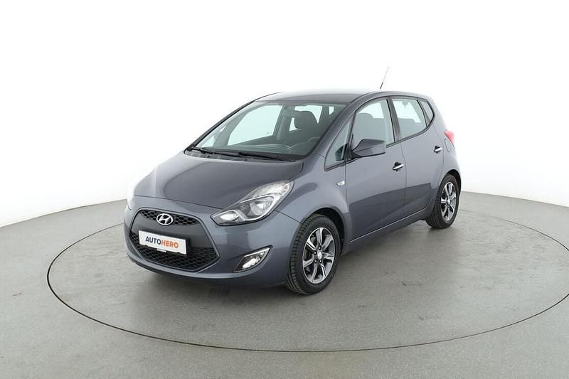 Grau Gebraucht 2017 Hyundai ix20 Comfort Kleinwagen | 9.760 € (Fairer Preis) - Bild 1/3