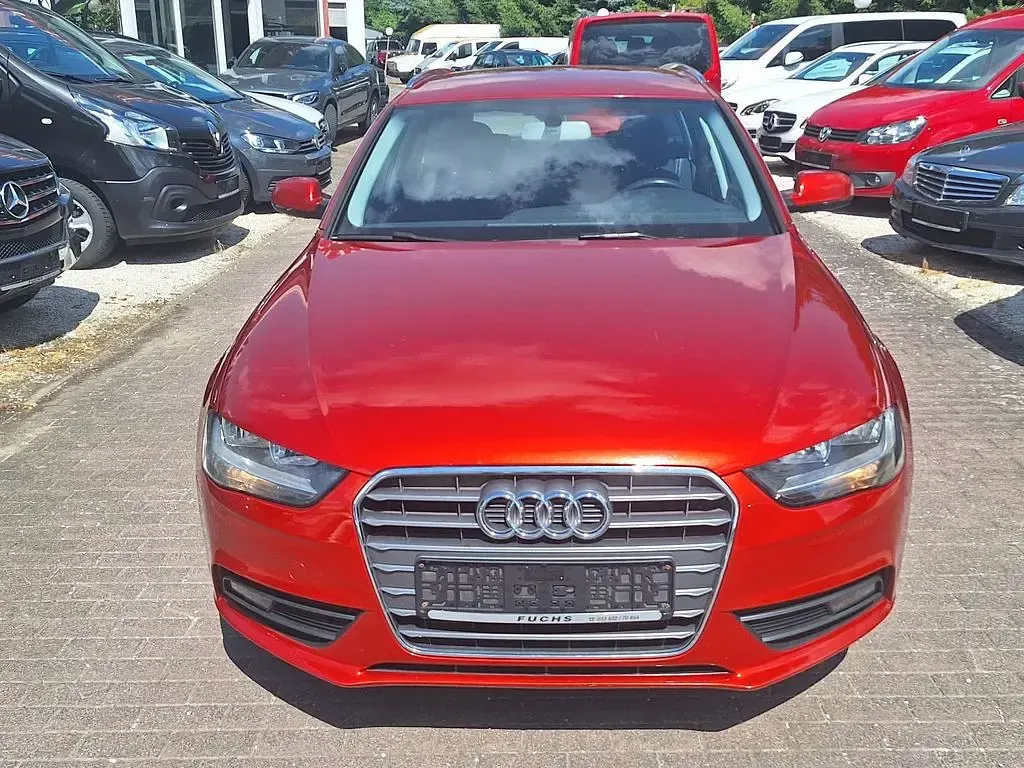 Gebraucht Audi A4 Ambiente 258 PS (189 kW) 2013 Vulkanrot metallic (metallic) Kombi