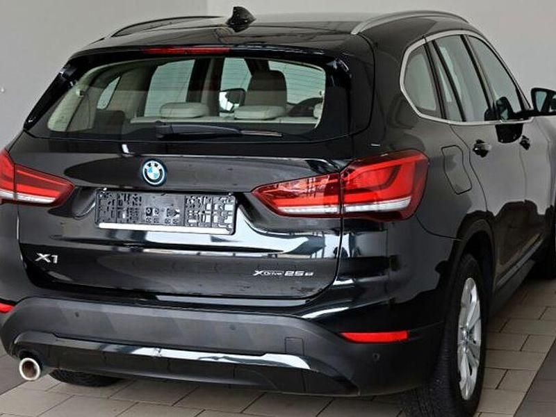 Gebraucht BMW X1 Advantage 220 PS (161 kW) 2021 Schwarz SUV