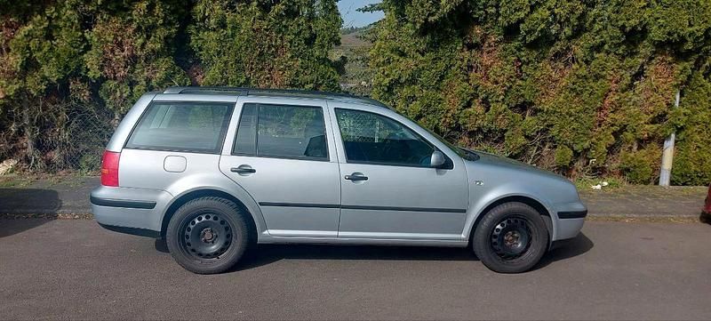 Gebraucht VW Golf IV 115 PS (84 kW) 2000 Grau Kombi