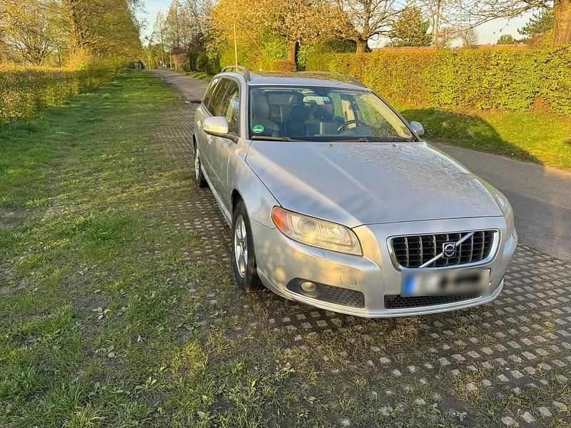 Gebraucht Volvo V70 200 PS (147 kW) 2010 Silber Kombi