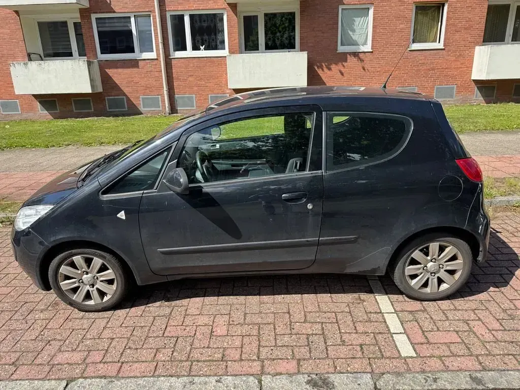 Gebraucht Mitsubishi Colt 95 PS (69 kW) 2007 Schwarz Kleinwagen