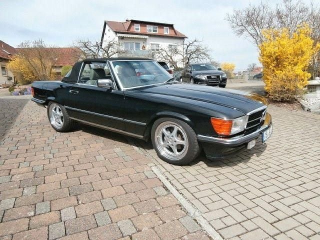 Gebraucht Mercedes 560 222 PS (163 kW) 1986 Schwarz Cabrio