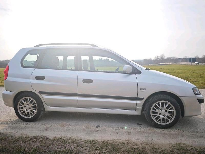 Second-hand Mitsubishi Space Star 115 CP (84 kW) 2005 Argintiu Hatchback