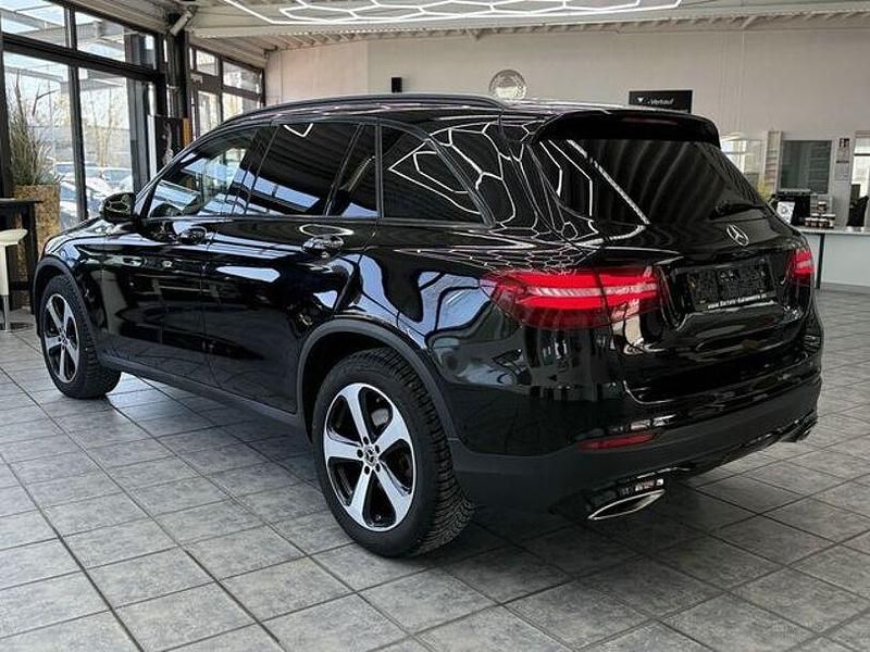 Gebraucht Mercedes GLC300 Exclusive 245 PS (180 kW) 2017 Schwarz  unilack SUV