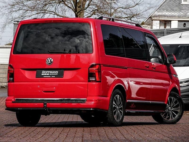 Gebraucht VW Multivan Generation Six 150 PS (110 kW) 2021 Rot Van