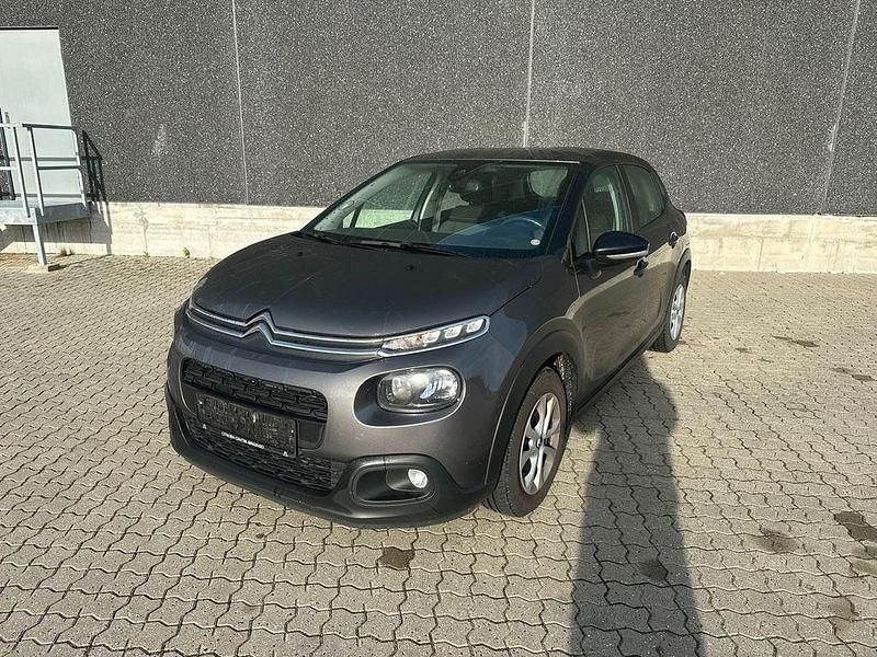 Grau Gebraucht 2018 Citroën C3 Feel Limousine | 5.900 € (Superpreis) - Bild 1/4