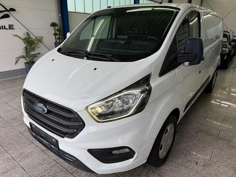 Second-hand Ford Transit Custom 131 CP (96 kW) 2018 Alb Berlinǎ