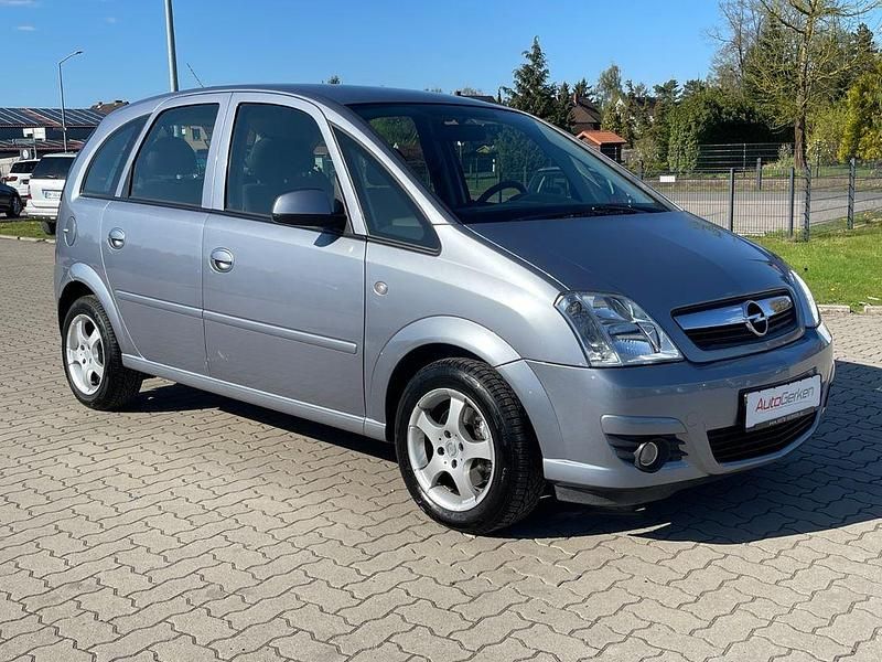 Usata Opel Meriva Edition 105 CV (77 kW) 2006 Argento Monovolume