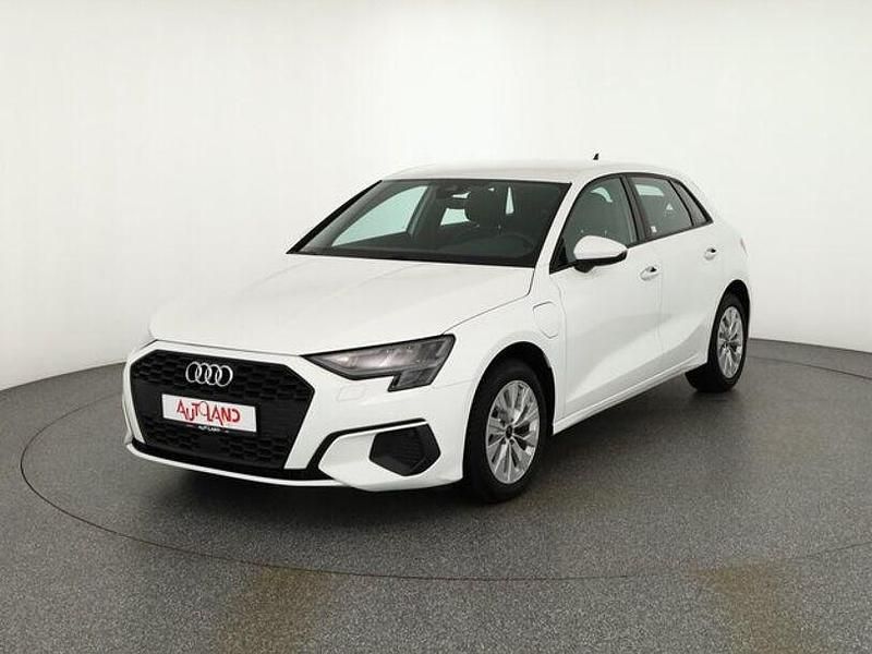 Andere Gebraucht 2021 Audi A3 e-tron Comfort Kleinwagen | 24.990 € - Bild 1/4