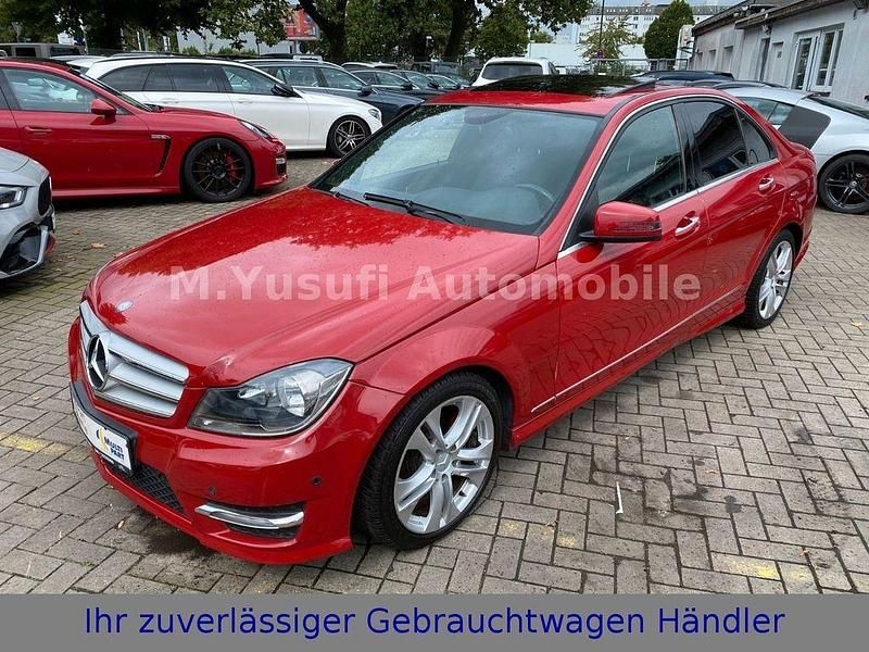 Rot Gebraucht 2013 Mercedes C250 AMG line Limousine | 11.990 € - Bild 1/4