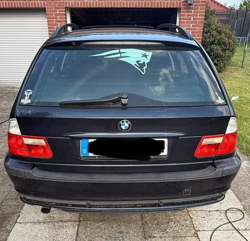 Gebraucht BMW 318 143 PS (105 kW) 2005 Blau Kombi