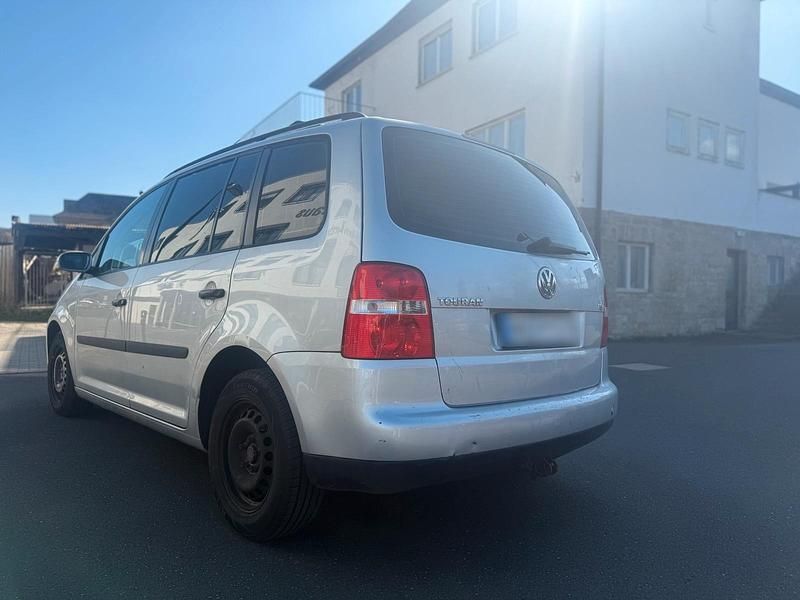 Gebraucht VW Touran 104 PS (76 kW) 2004 Silber Van / Kleinbus