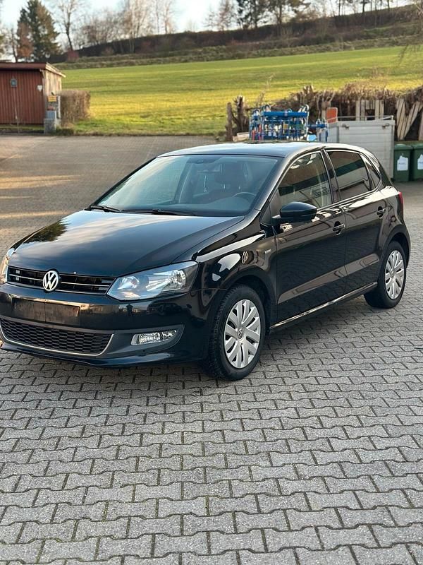 Schwarz Gebraucht 2013 VW Polo Kleinwagen | 4.499 € (Etwas zu teuer) - Bild 1/4