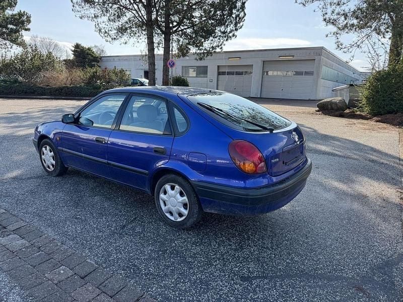Gebraucht Toyota Corolla Terra 86 PS (63 kW) 1998 Blau Limousine