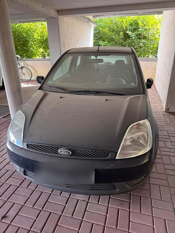 Gebraucht Ford Fiesta 70 PS (51 kW) 2004 Schwarz Kleinwagen