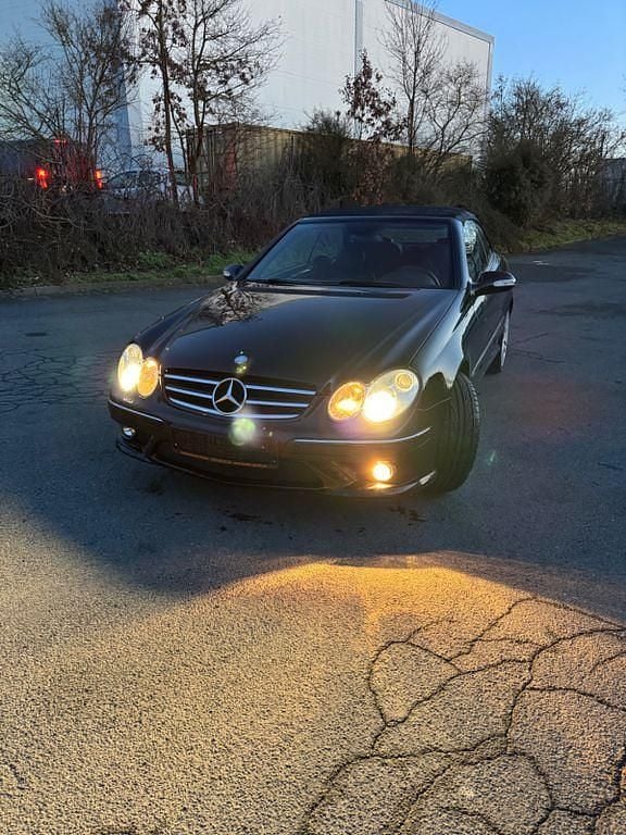 Schwarz Gebraucht 2008 Mercedes CLK200 Avantgarde Cabrio | 17.500 € - Bild 1/4