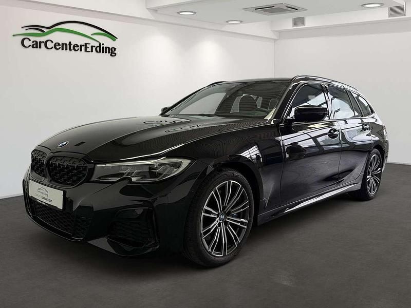 Black sapphire metallic Gebraucht 2022 BMW 340 Kombi | 46.990 € (Guter Preis) - Bild 1/4
