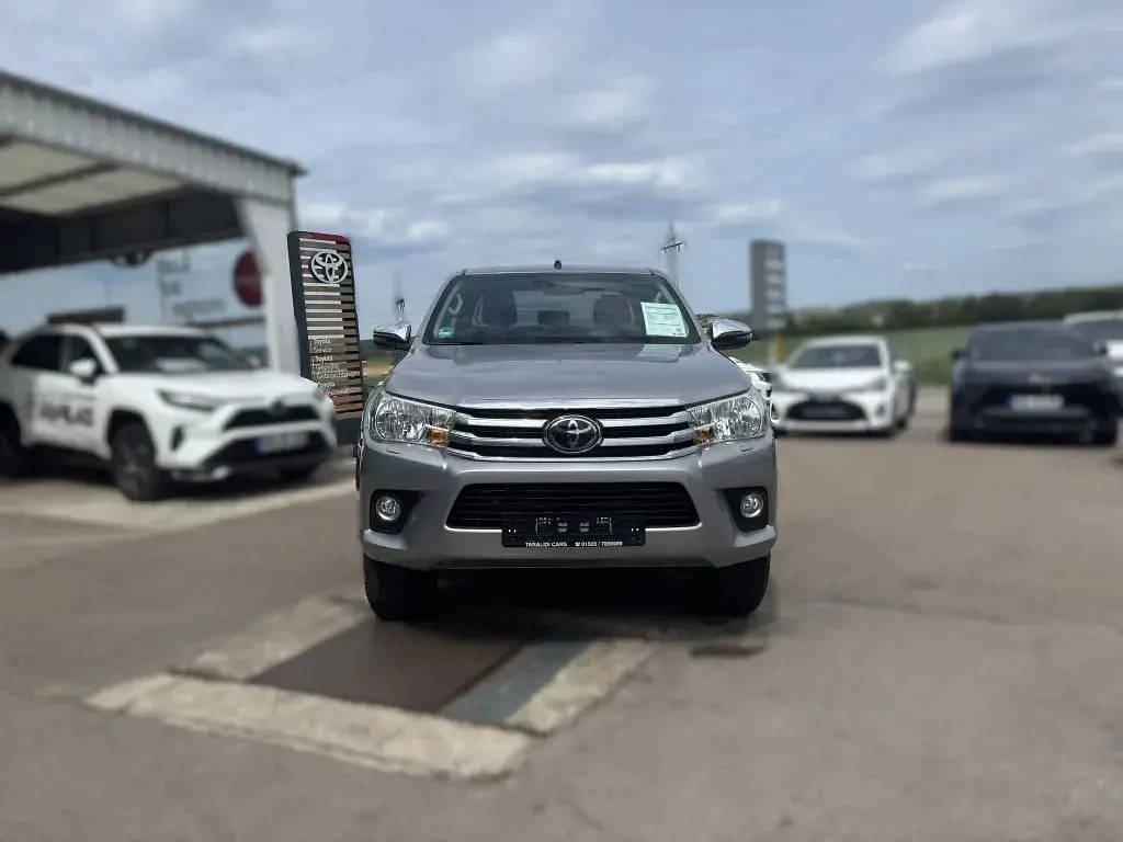 Gebraucht Toyota HiLux Comfort 150 PS (110 kW) 2019 Silber Pickup