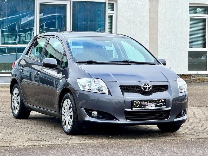 Gebraucht Toyota Auris Sol 124 PS (91 kW) 2008 Grey metallic Kleinwagen