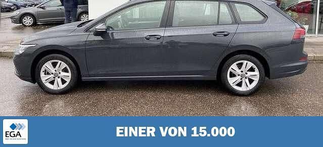 Grau Gebraucht 2022 VW Golf VIII Life Kombi | 24.750 € (Fairer Preis) - Bild 1/4