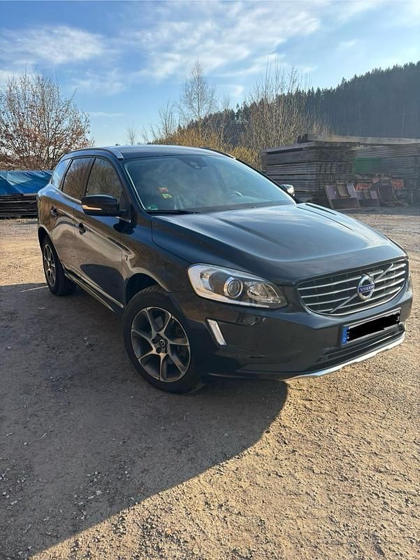 Schwarz Gebraucht 2015 Volvo XC60 SUV | 12.999 € - Bild 1/4