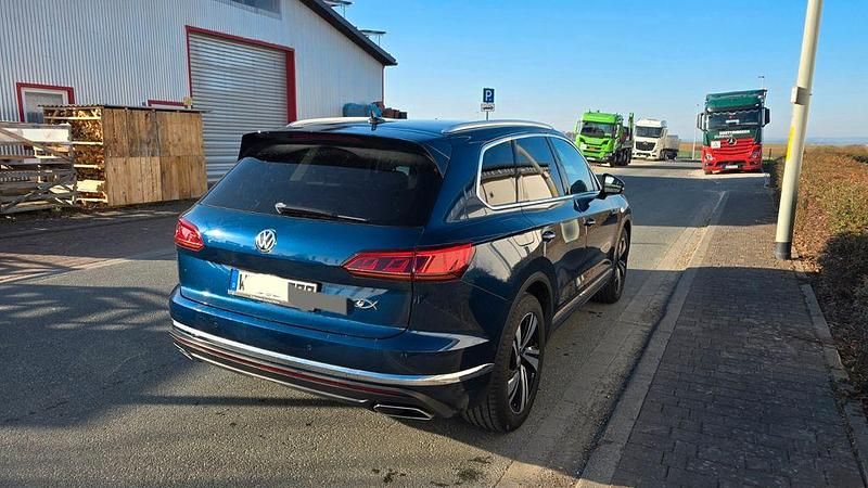 Gebraucht VW Touareg 286 PS (210 kW) 2018 Blau SUV