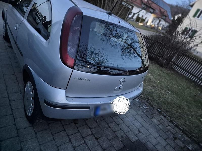 Gebraucht Opel Corsa 70 PS (51 kW) 2004 Silber Kleinwagen