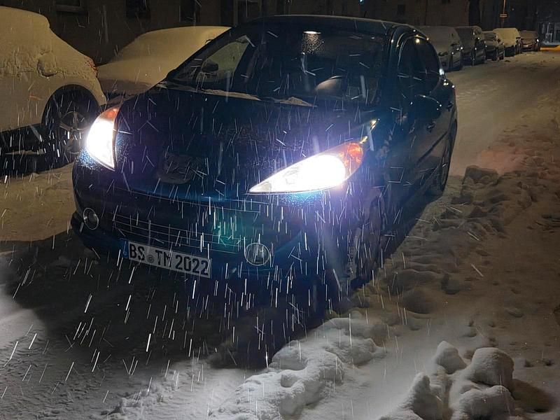 Gebraucht Peugeot 207 88 PS (64 kW) 2006 Blau Kleinwagen