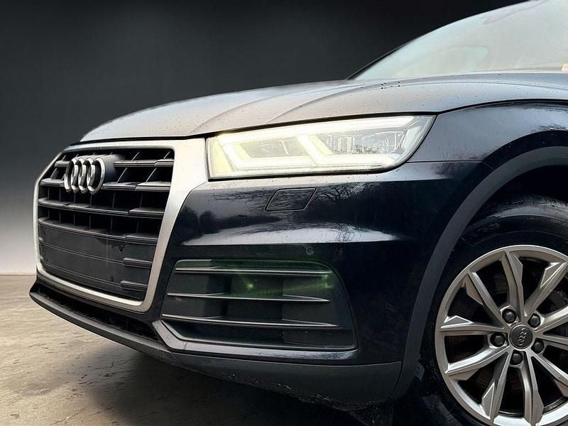 Gebraucht Audi Q5 Basis 163 PS (119 kW) 2020 Blau SUV