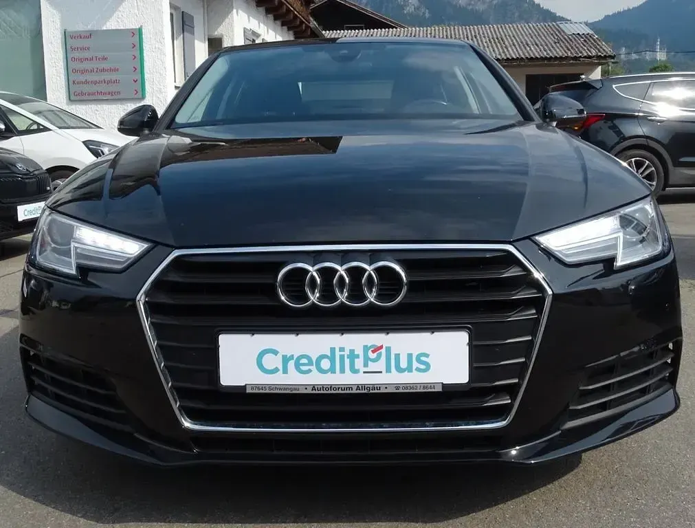 Gebraucht Audi A4 Basis 150 PS (110 kW) 2017 Schwarz Limousine