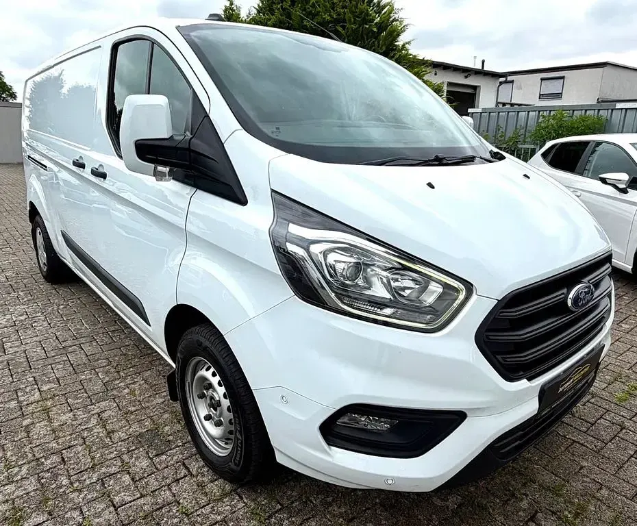 Gebraucht Ford Transit Custom 105 PS (77 kW) 2022 Weiß Limousine