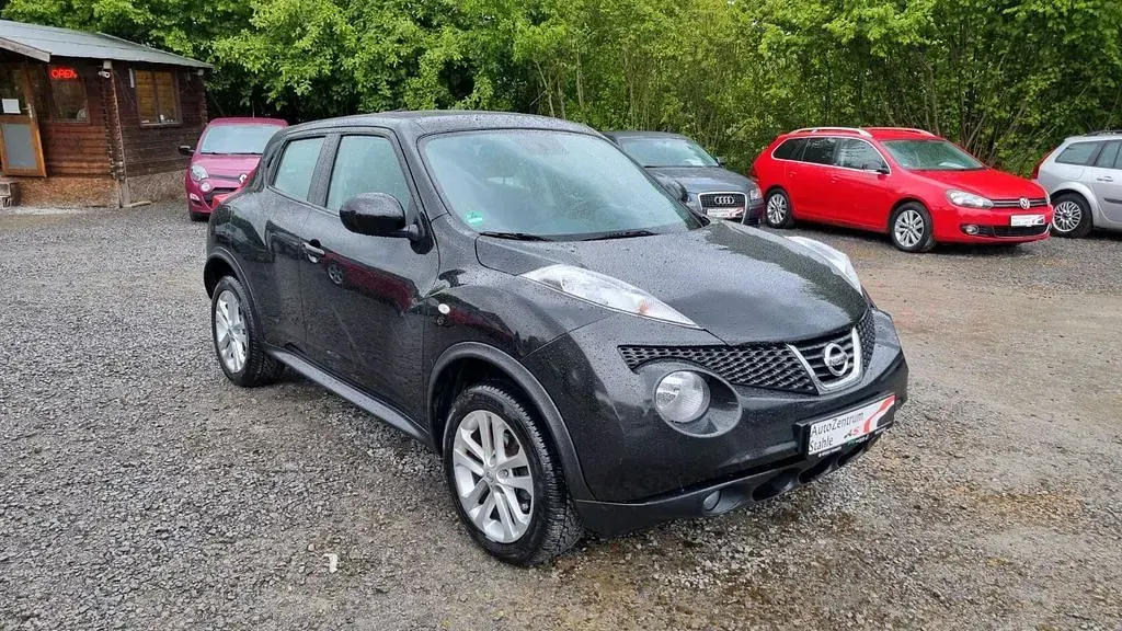 Gebraucht Nissan Juke Visia 117 PS (86 kW) 2013 Schwarz SUV