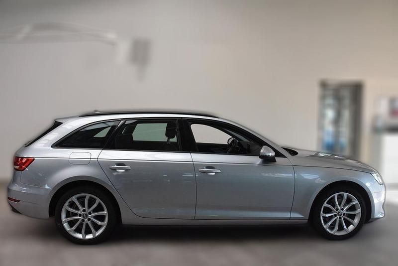 Gebraucht Audi A4 Basis 150 PS (110 kW) 2017 Silber metallic Kombi