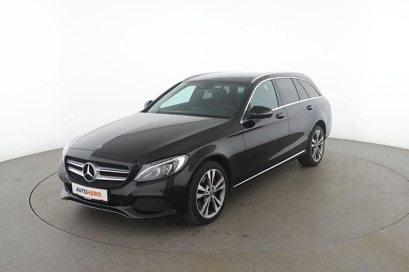 Schwarz Gebraucht 2018 Mercedes C250 Avantgarde Kombi | 21.040 € (Fairer Preis) - Bild 1/3