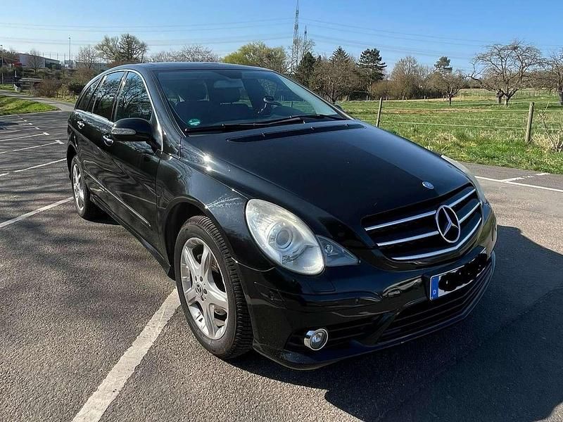 Schwarz Gebraucht 2008 Mercedes R280 Van / Kleinbus | 8.500 € - Bild 1/4