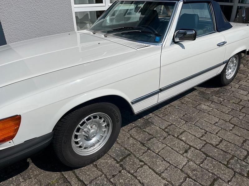 Gebraucht Mercedes SL380 155 PS (114 kW) 1984 Weiß Cabrio