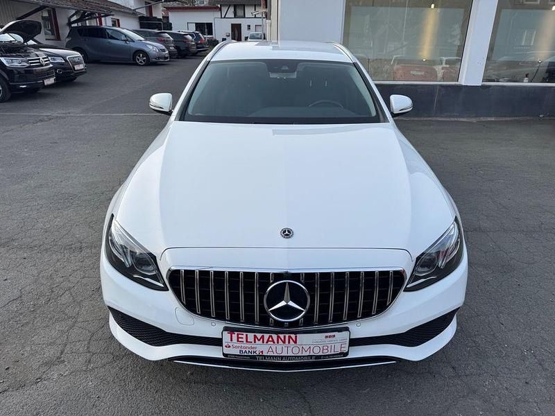 Gebraucht Mercedes E200 184 PS (135 kW) 2017 Weiß Kombi