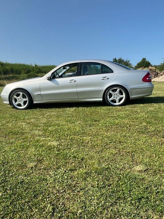 Gebraucht 2002 Mercedes E320 Avantgarde Limousine | 4.999 € (Fairer Preis) - Bild 1/4